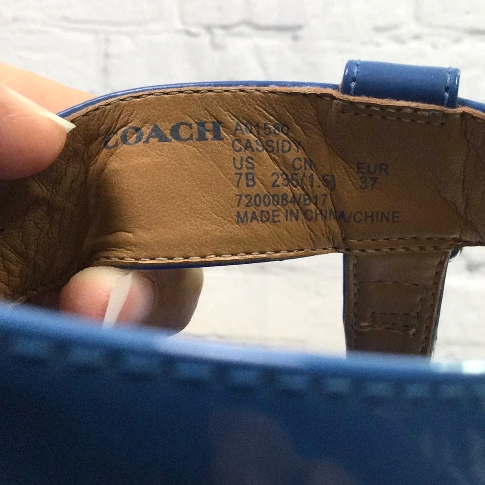 Coach Cassidy Women's Patent Leather T-Strap Buckle Open Toe Blue Sandal 7B - Picture 12 of 12